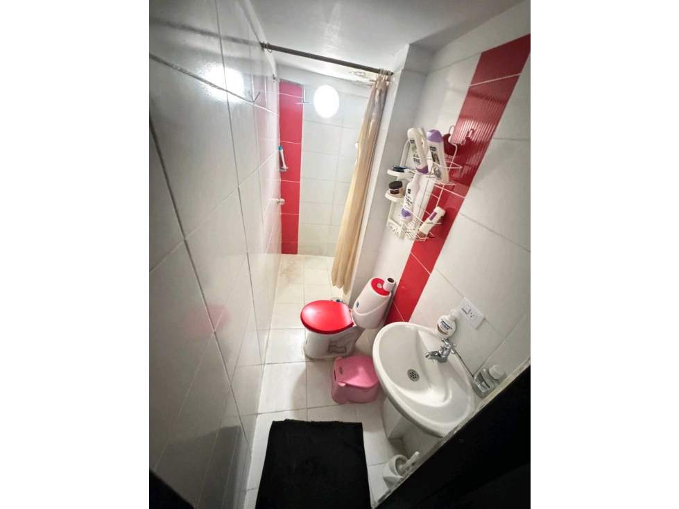 SE VENDE CASA BARRIO LA ESPERANZA — foto 5