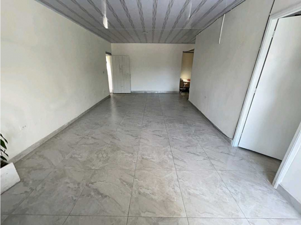 SE VENDE CASA | BARRIO LOS ALPES | CARTAGO VALLE — foto 2