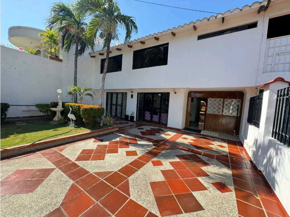 SE VENDE CASA BARRIO LOS CAMPANOS — foto 2