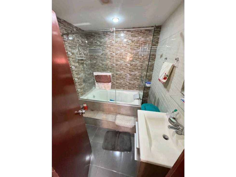 SE VENDE CASA BARRIO LOS CAMPANOS — foto 5