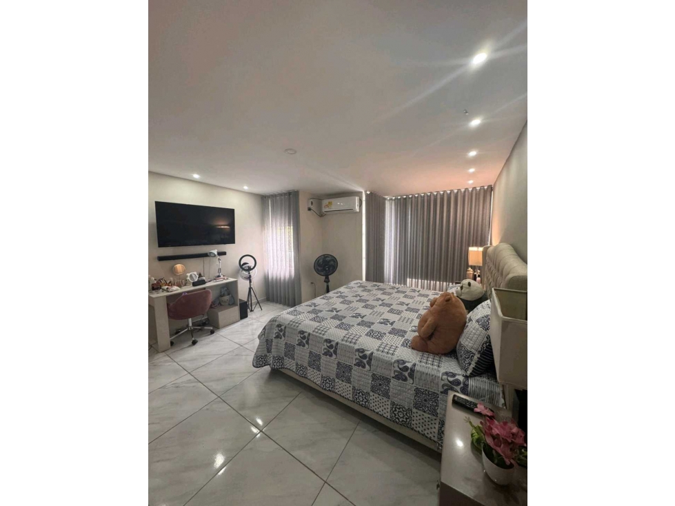 SE VENDE CASA BARRIO LOS CORTIJOS — foto 2