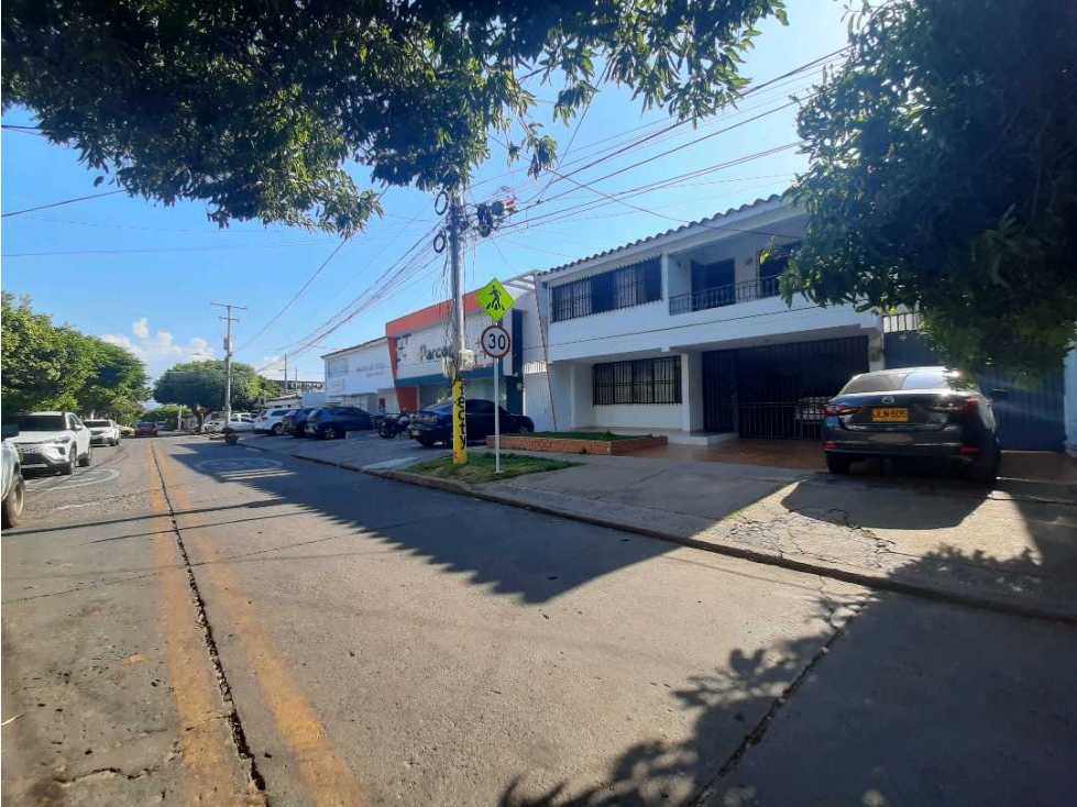 SE VENDE CASA BARRIO SAN JOAQUIN (ZONA COMERCIAL) - 2