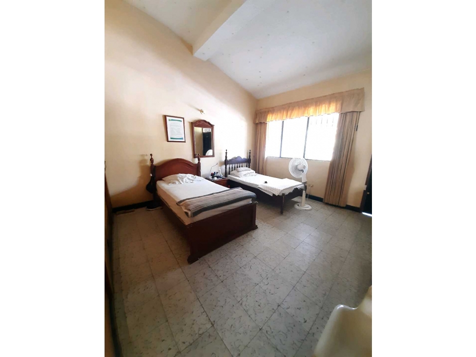 SE VENDE CASA BARRIO SAN JOAQUIN (ZONA COMERCIAL) - 5