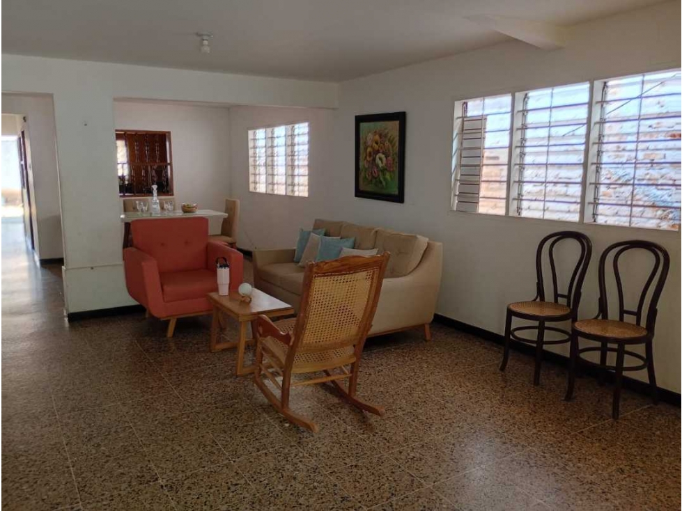 SE VENDE CASA BARRIO SIMON BOLIVAR — foto 2