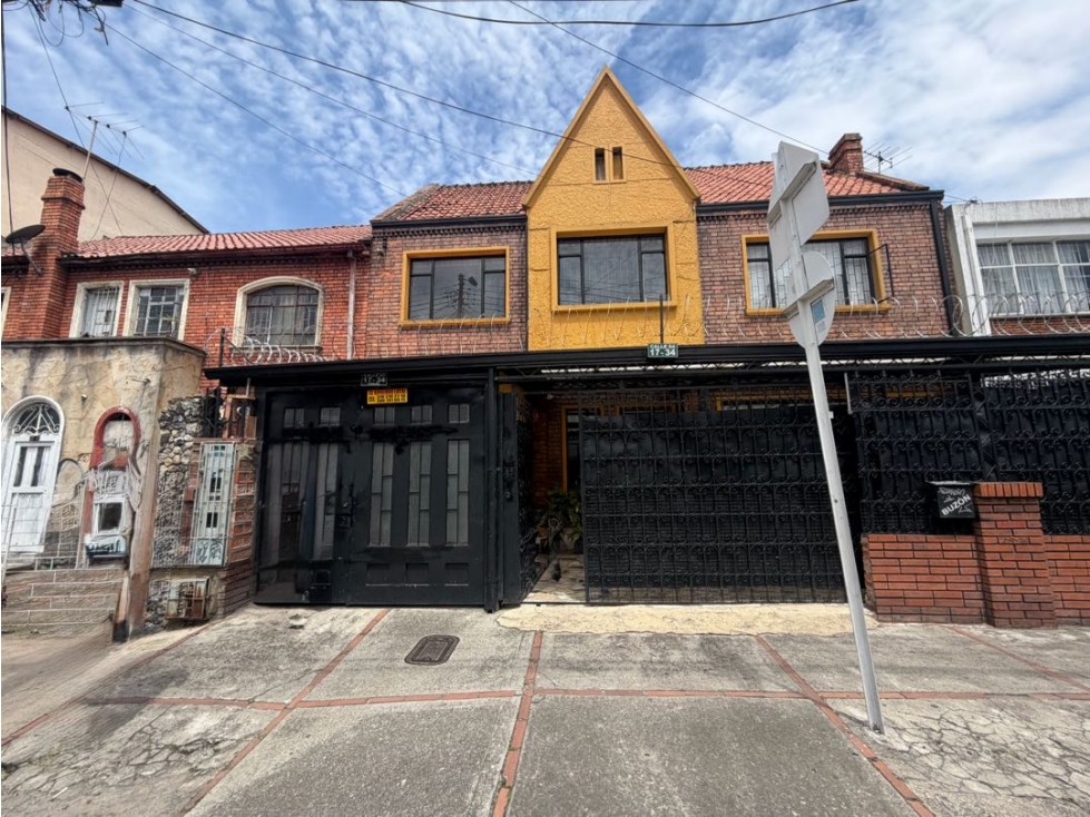 Se vende casa Barrios Unidos