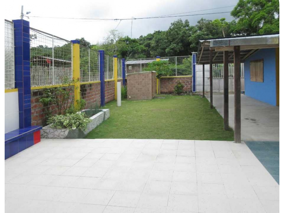 SE VENDE CASA BIFAMILIAR EN ATACAMES CERCA DE LA PLAYA - 3