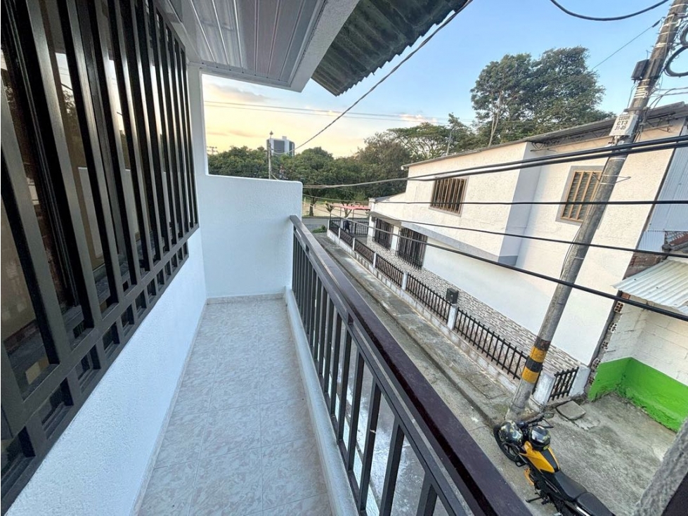 SE VENDE CASA BIFAMILIAR EN CIUDAD DORADA ARMENIA Q — foto 2