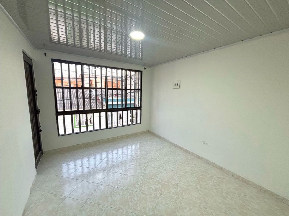 SE VENDE CASA BIFAMILIAR EN CIUDAD DORADA ARMENIA Q — foto 4