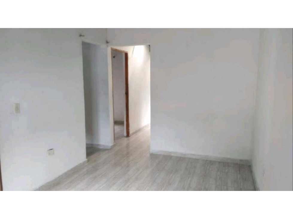 SE VENDE CASA BIFAMILIAR EN COPACABANA BARRIO CRISTO REY