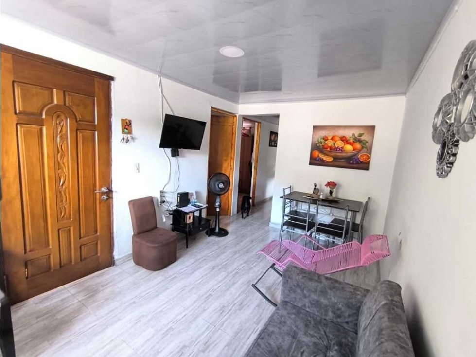 SE VENDE CASA BIFAMILIAR EN COPACABANA BARRIO CRISTO REY