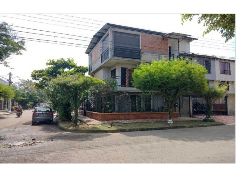 SE VENDE CASA BIFAMILIAR EN JAMUNDÍ LA PRADERA