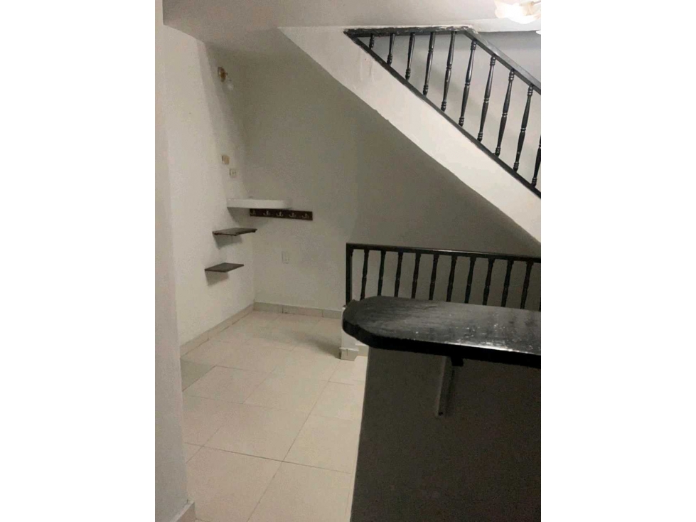 SE VENDE CASA BIFAMILIAR EN LAS BRISAS - MEDELLIN — foto 4