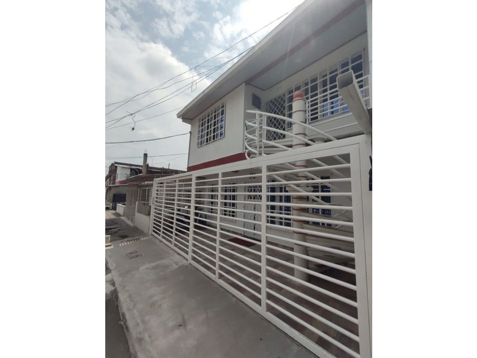 SE VENDE CASA BIFAMILIAR EN MARIANO RAMOS (KD) CW7311601