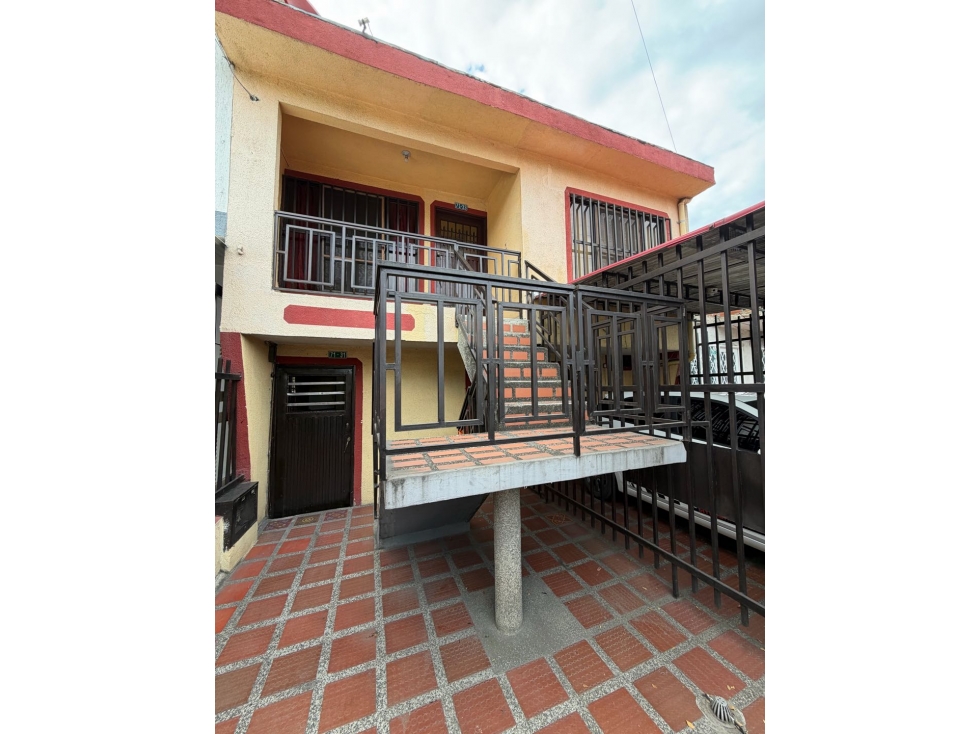 Se vende Casa bifamiliar Siete de Agosto