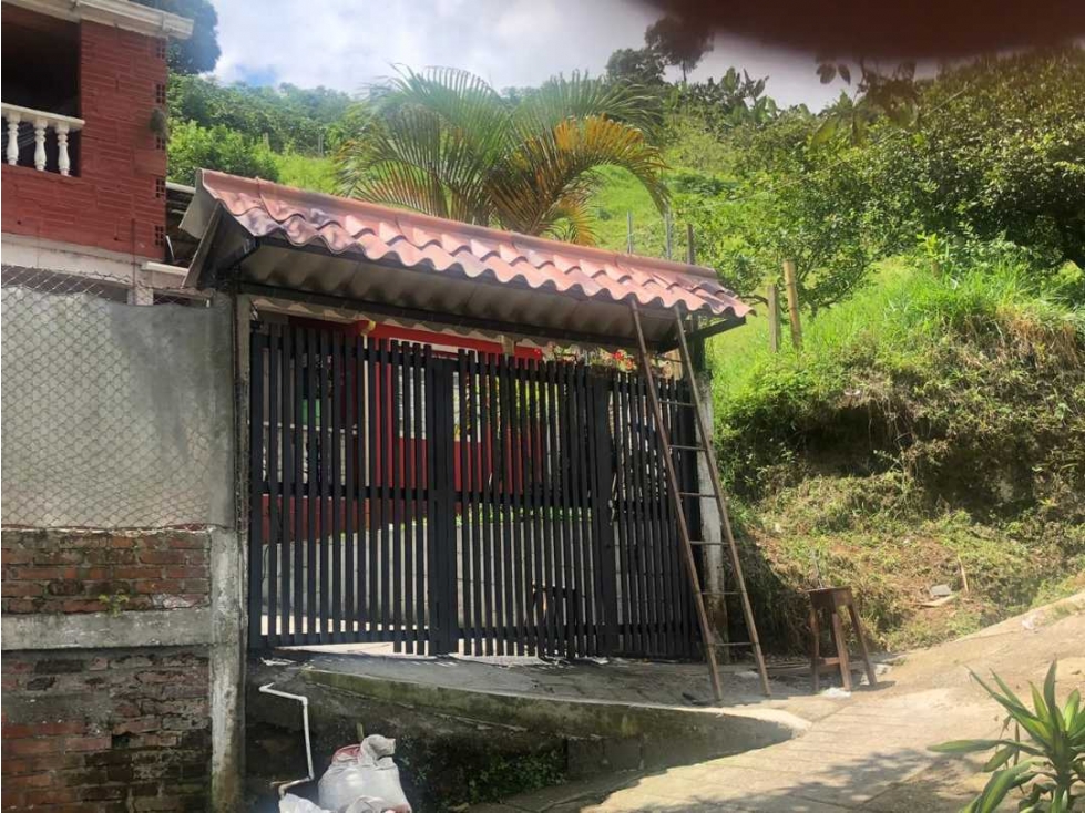 SE VENDE CASA CAMPESTRE COMBIA - 6