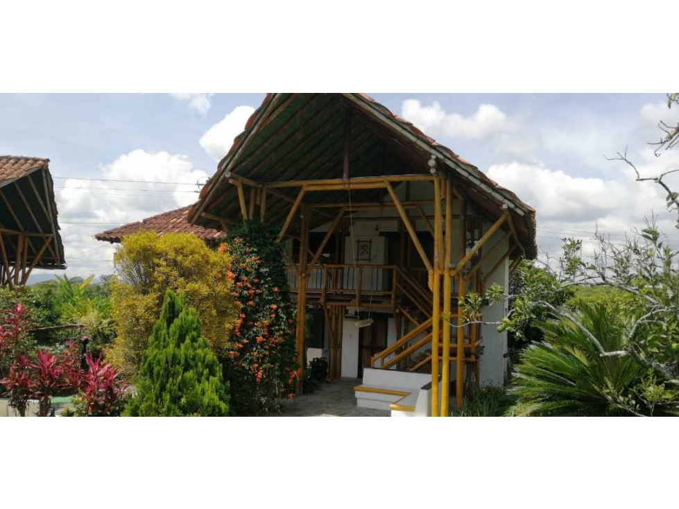 SE VENDE CASA CAMPESTRE (independiente )CAIMO )