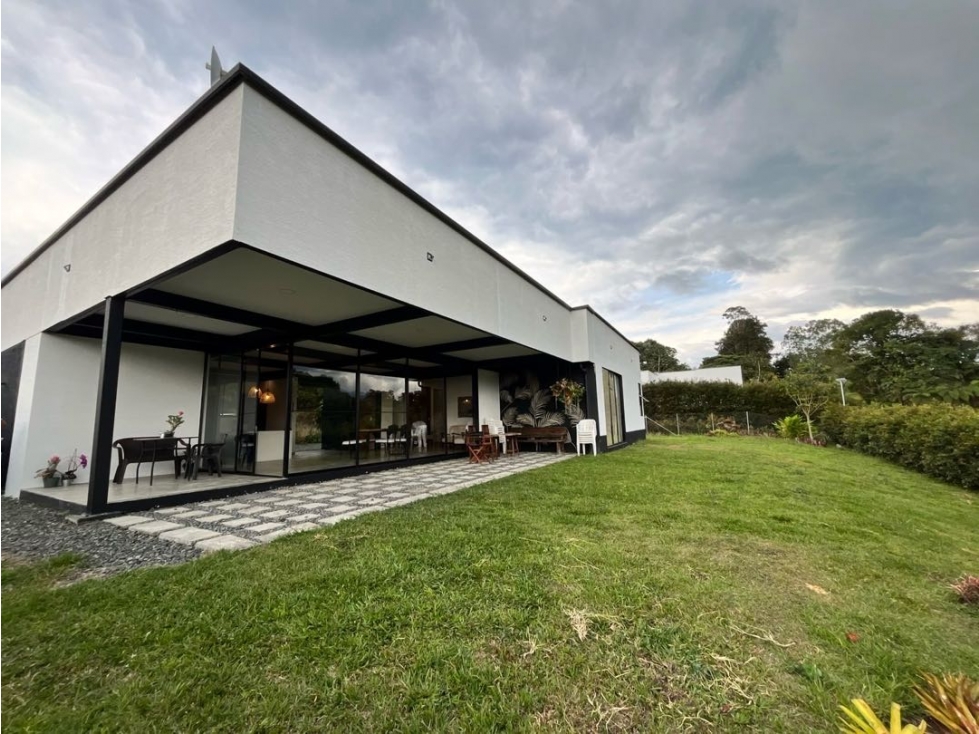 SE VENDE CASA CAMPESTRE CONDOMINIO CERRADO SECTOR CIRCASIA