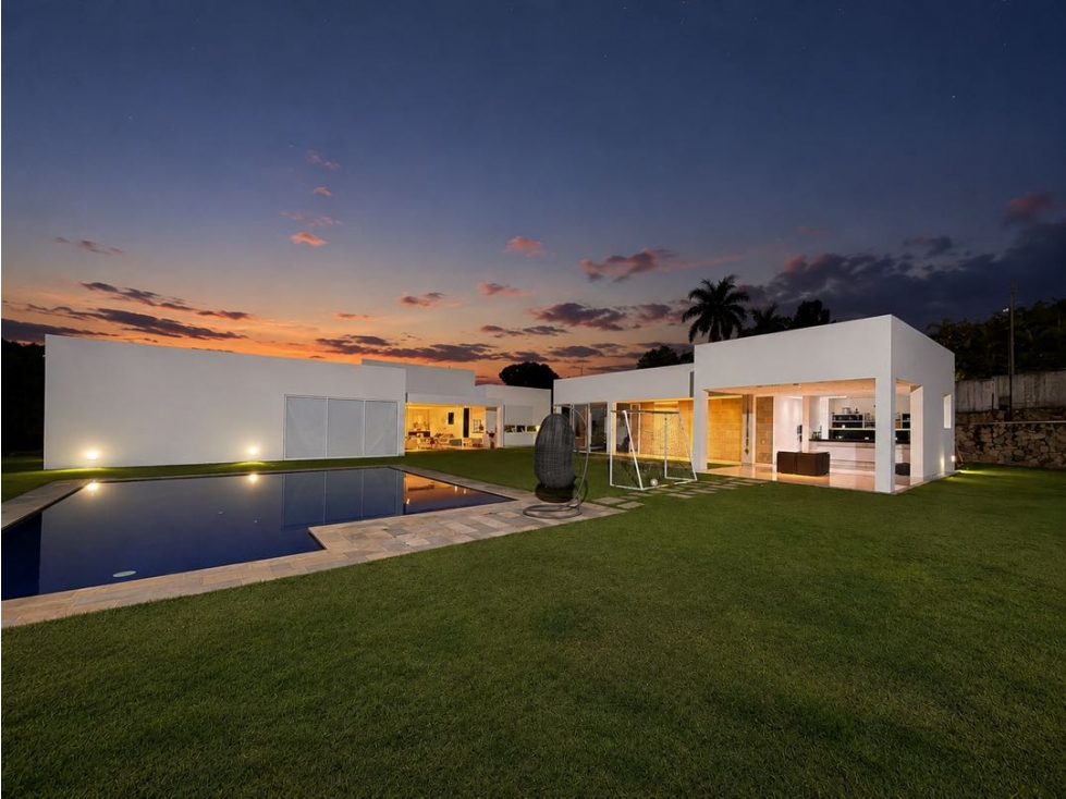 SE VENDE CASA CAMPESTRE EN DELONIX CIUDAD JARDÍN CALI