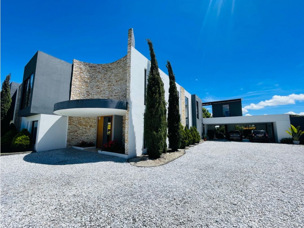 Se vende casa campestre de lujo en unidad cerrada en Llanogrande — foto 3