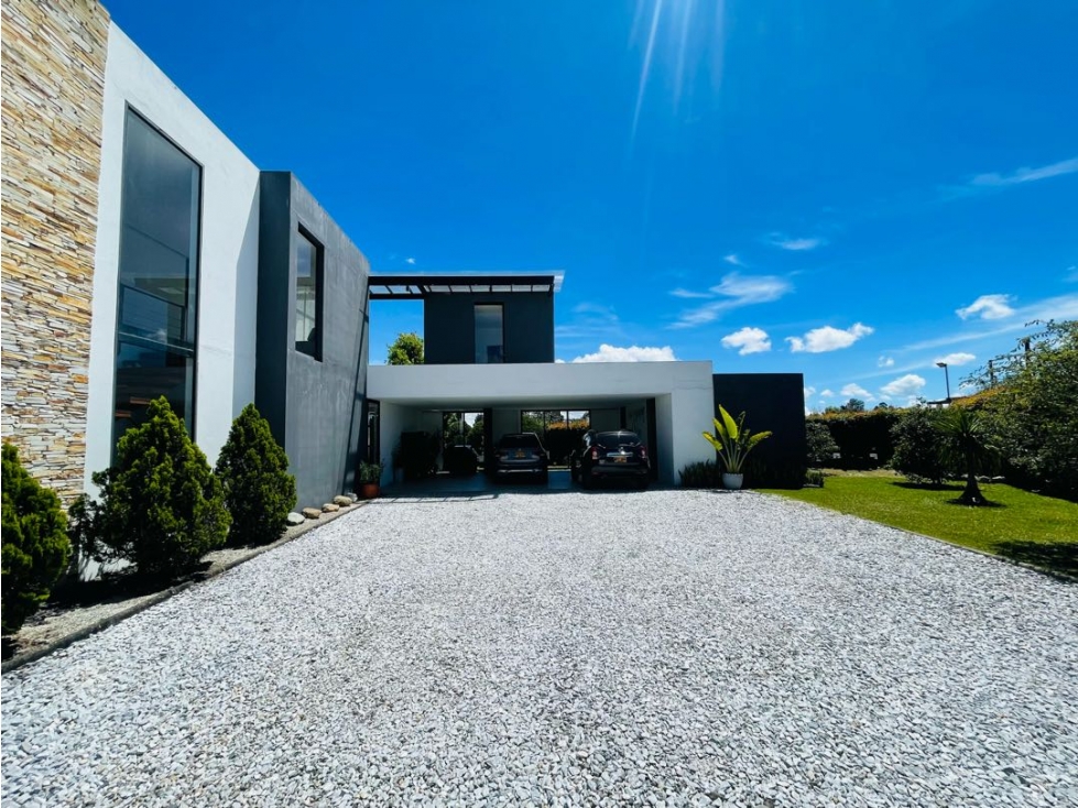 Se vende casa campestre de lujo en unidad cerrada en Llanogrande — foto 5
