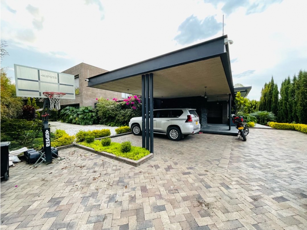 Se vende casa en Llanogrande