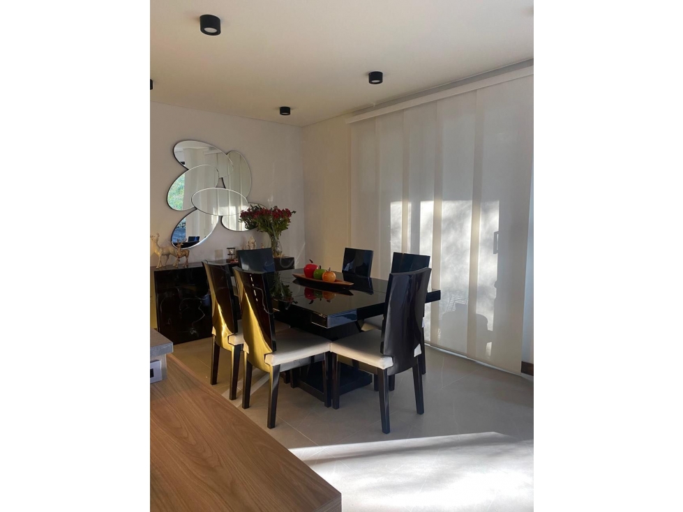 SE VENDE HERMOSA CASA EN UNIDAD CERRADA EN EL RETIRO — foto 3