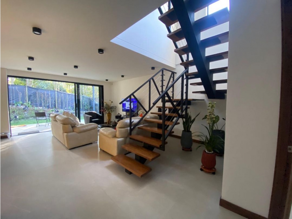SE VENDE HERMOSA CASA EN UNIDAD CERRADA EN EL RETIRO — foto 5