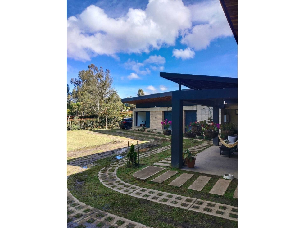 SE VENDE CASA CAMPESTRE EN EL ALTO DE LAS PALMAS,SECTOR MERCA AJUSTE