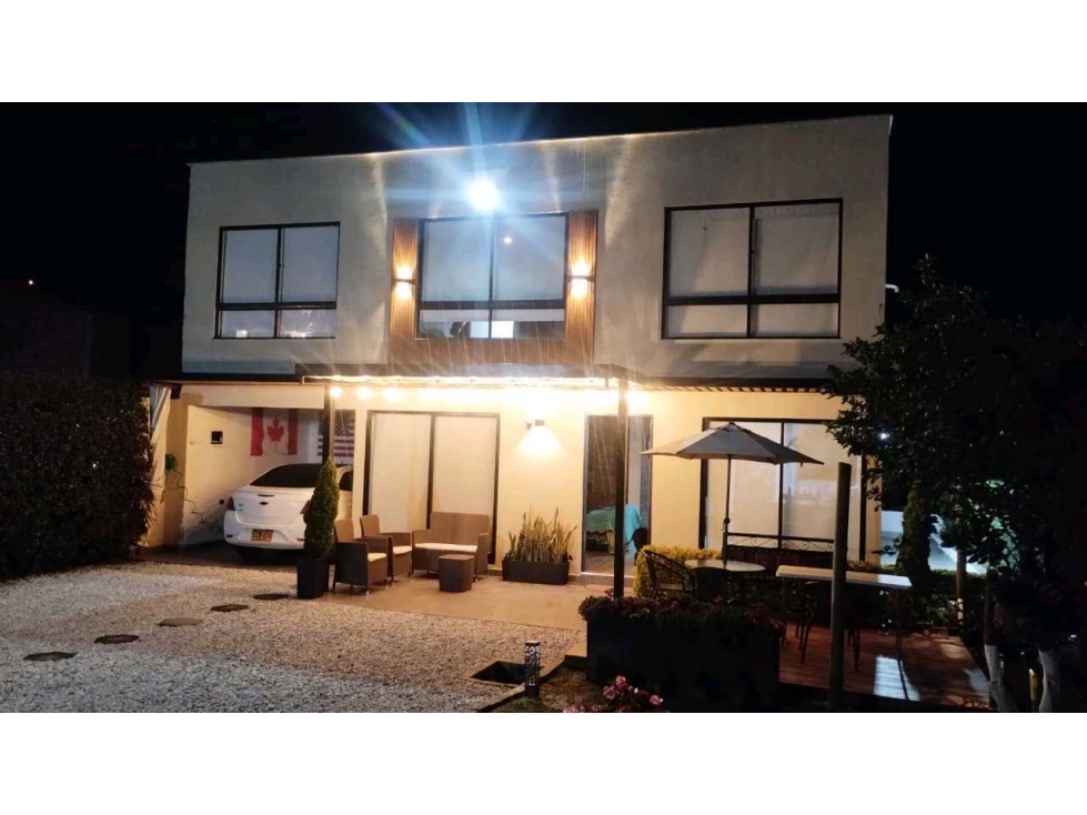 SE VENDE CASA CAMPESTRE EN EL SALADO GUARNE SECTOR PIEDRAS BLANCAS — foto 2