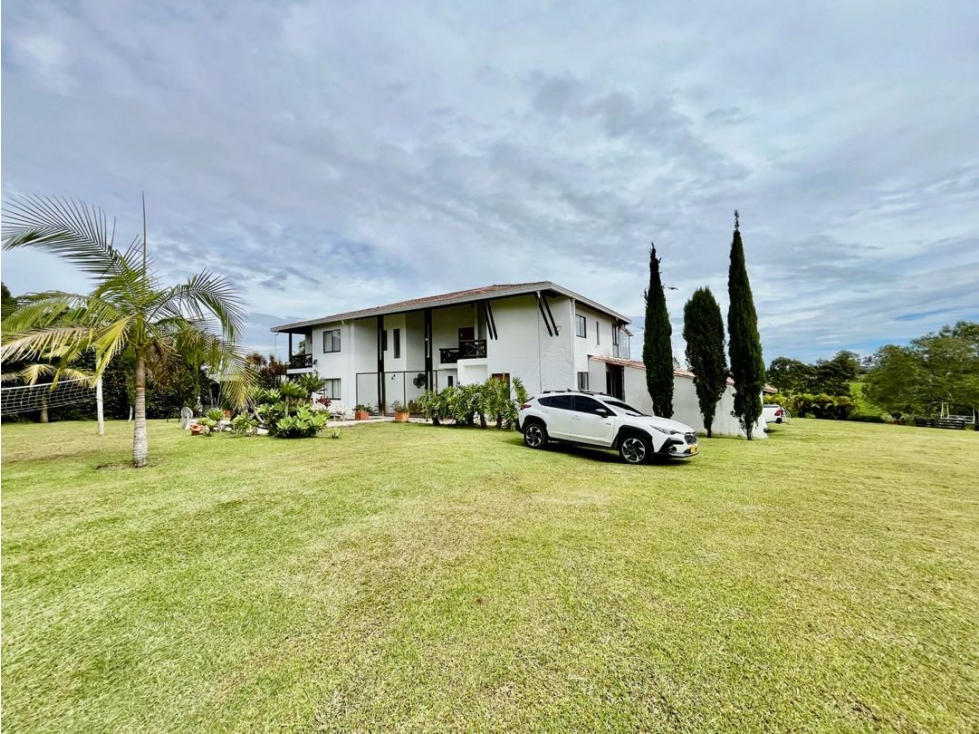 CASA CAMPESTRE PARA LA VENTA EN EL CARMEN DE VIBORAL, ANTIOQUIA — foto 2