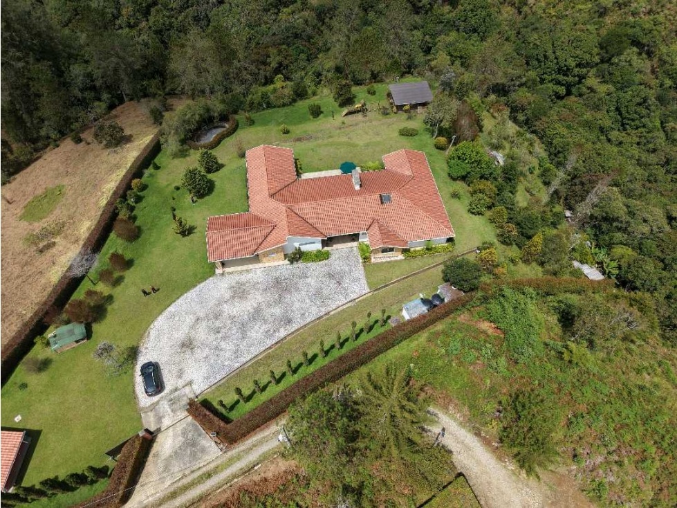 SE VENDE CASA CAMPESTRE EN EL RETIRO ANT, MODERNA Y AMPLIOS ESPACIOS. — foto 5