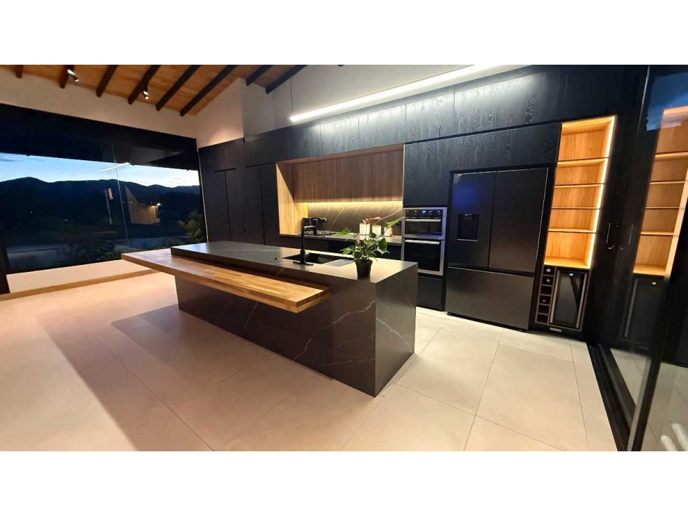 Se vende casa campestre en el retiro antioquia