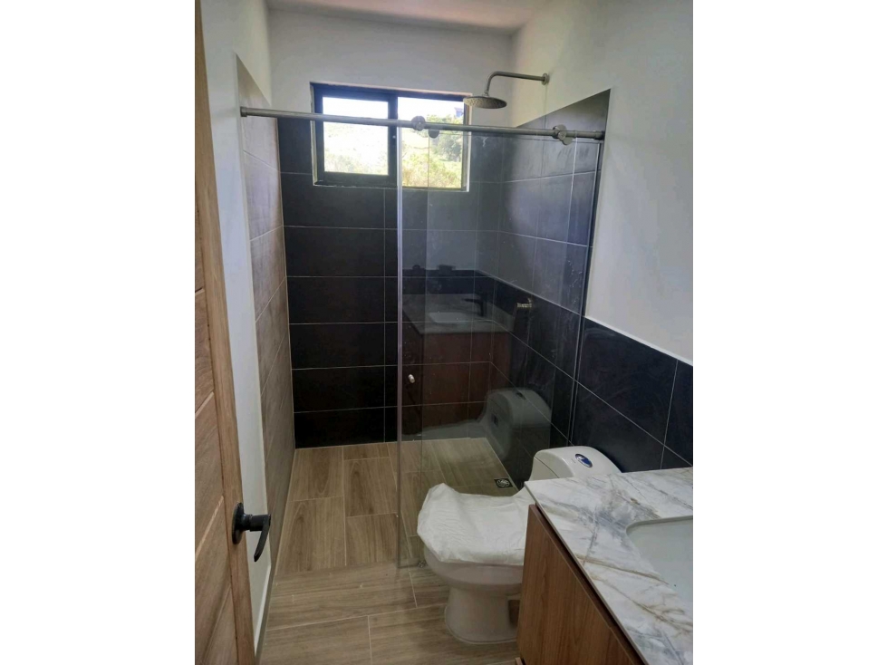 Se vende casa campestre en guarne vía al aeropuerto — foto 4