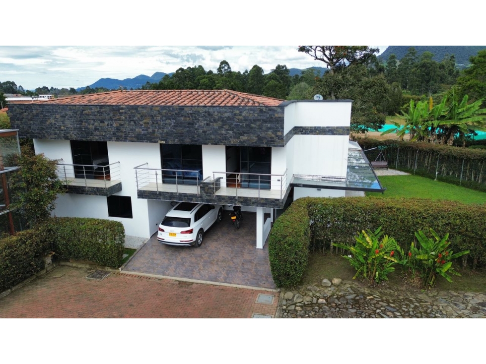 SE VENDE CASA MODERNA EN LA CEJA SECTOR EL TAMBO CONDOMINIO CERRADO — foto 2