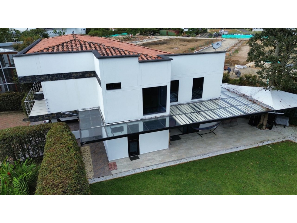 SE VENDE CASA MODERNA EN LA CEJA SECTOR EL TAMBO CONDOMINIO CERRADO — foto 3