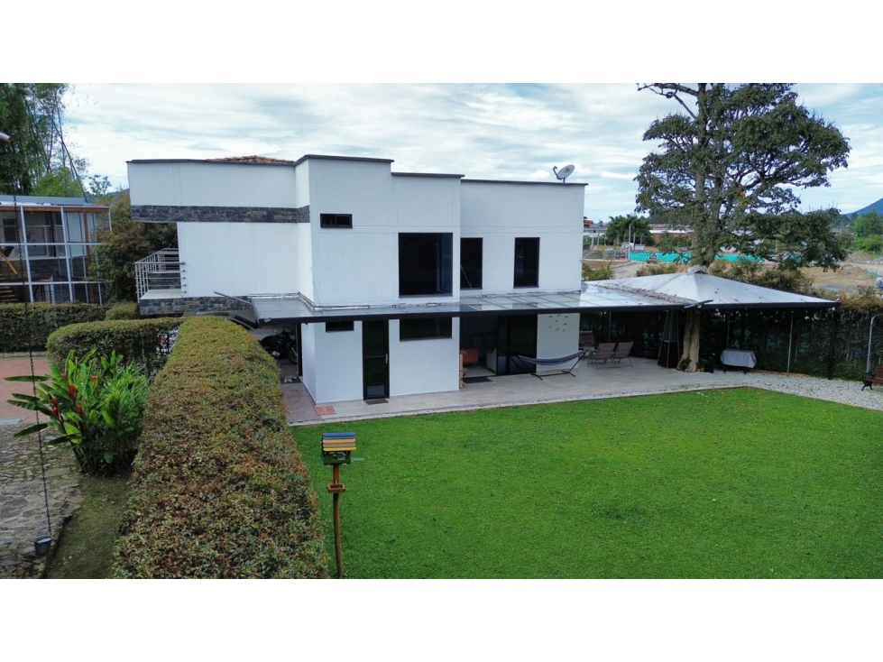 SE VENDE CASA MODERNA EN LA CEJA SECTOR EL TAMBO CONDOMINIO CERRADO — foto 4