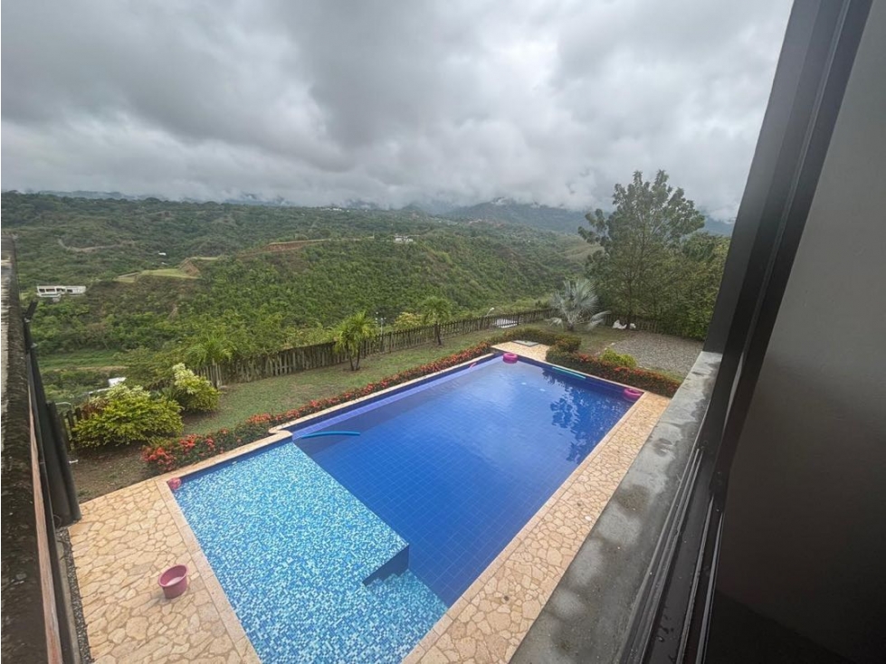 Se vende casa campestre en Sopetrán En unidad cerrada — foto 2