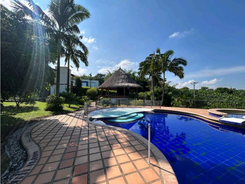 SE VENDE CASA CAMPESTRE CON LAGO IDEAL PARA PROYECTOS TURÍSTICO — foto 2
