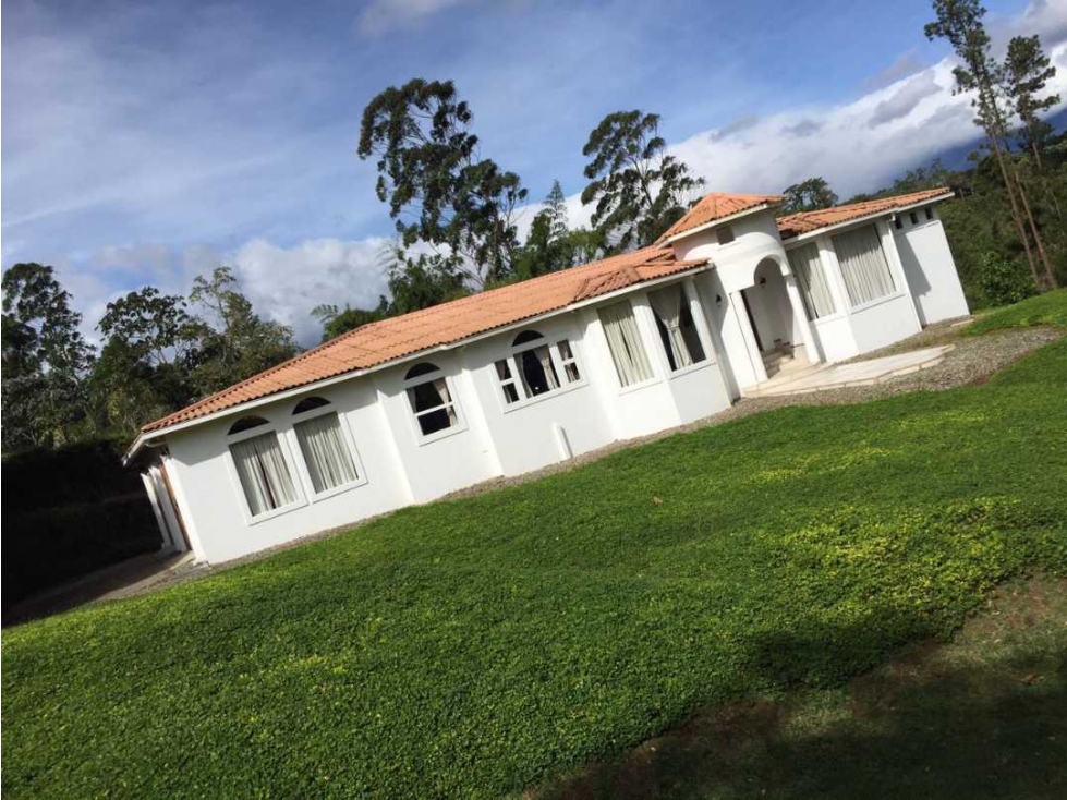 Se vende casa campestre via filandia Armenia Quindio - 1