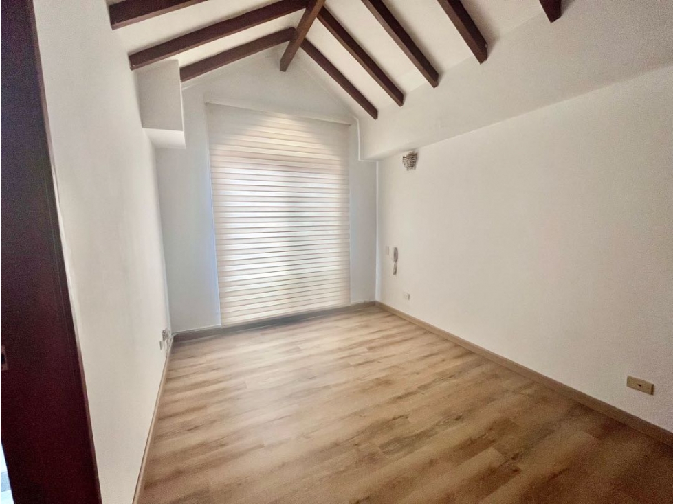 Se vende casa , cerca a LAURELES, y av 19 norte de Armenia Quindío.