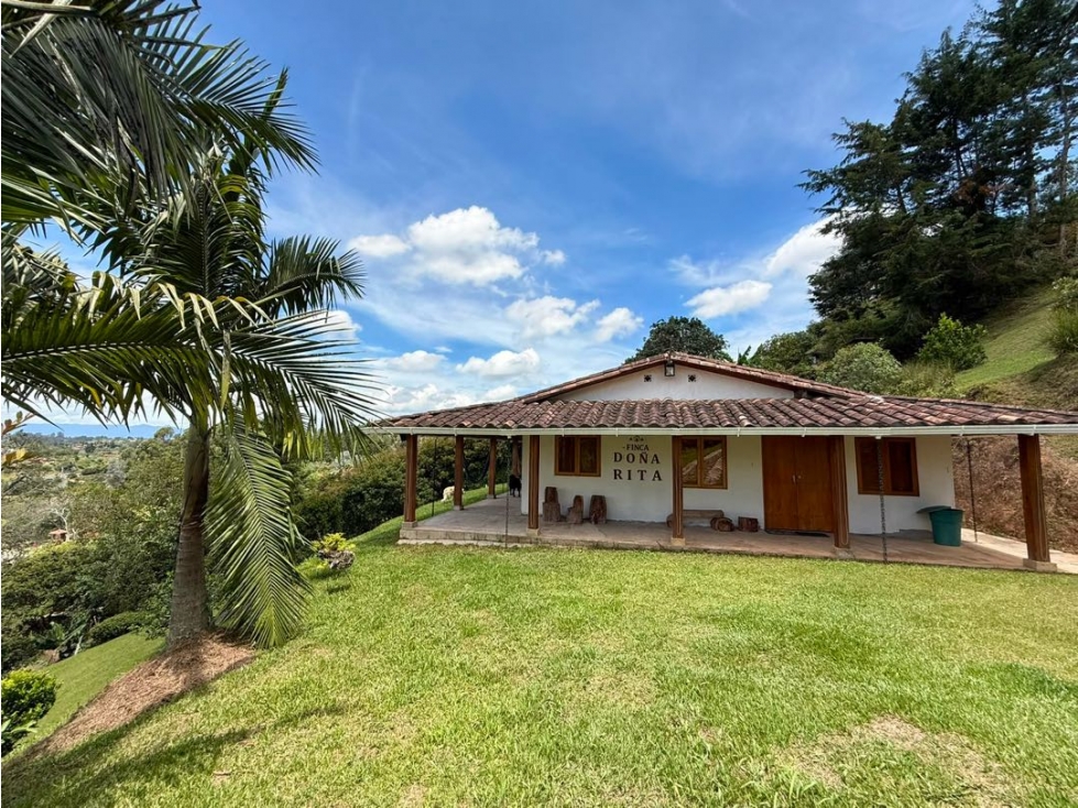 Se vende casa colonial en Guarne