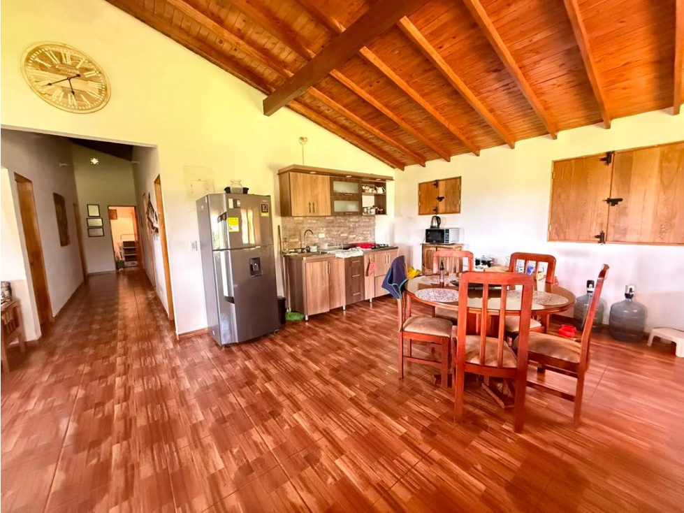 Se vende casa colonial en Guarne — foto 2