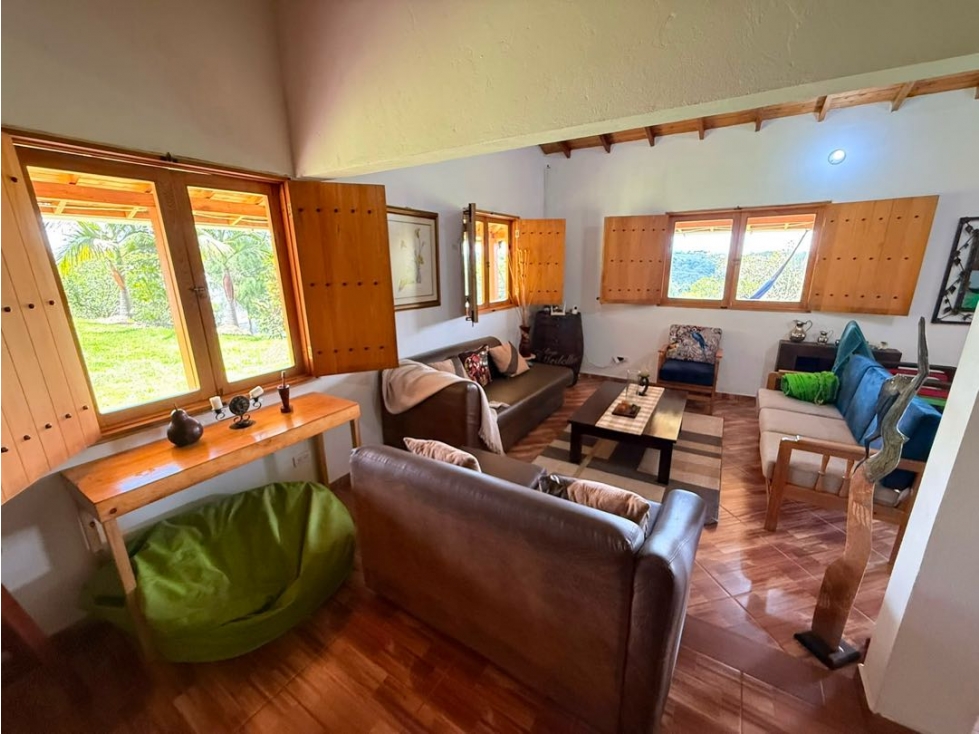 Se vende casa colonial en Guarne — foto 4