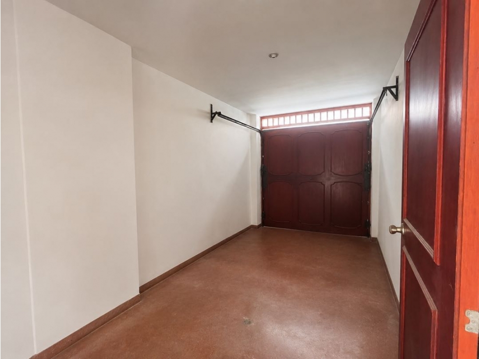 Se vende casa comercial en Alcazares — foto 4