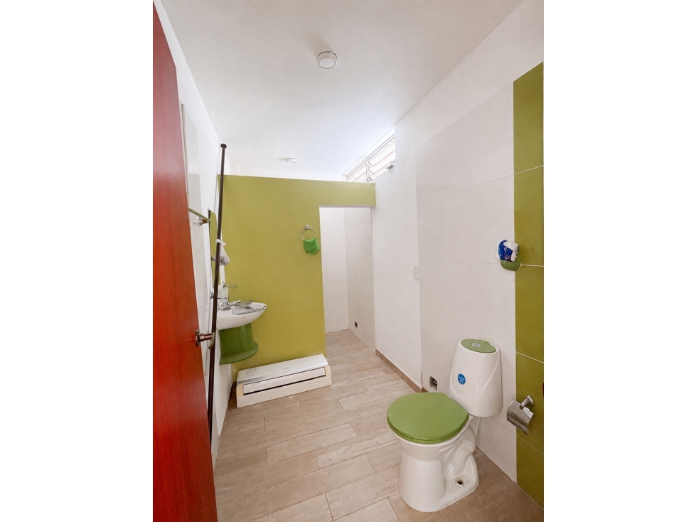 Se vende casa comercial en Alcazares — foto 5