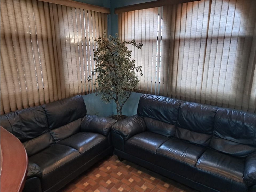 SE VENDE CASA COMERCIAL EN BELLA VISTA AM