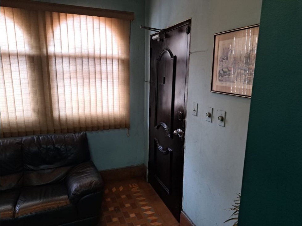 SE VENDE CASA COMERCIAL EN BELLA VISTA AM — foto 2