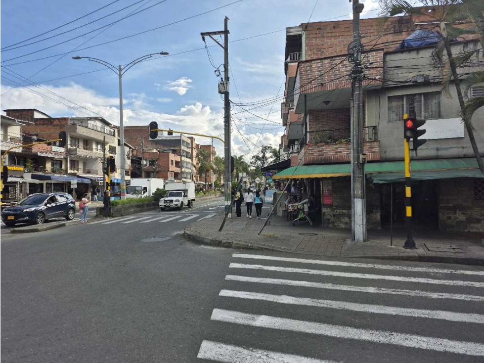 Se vende casa con 2 locales en itagui santa maría — foto 2