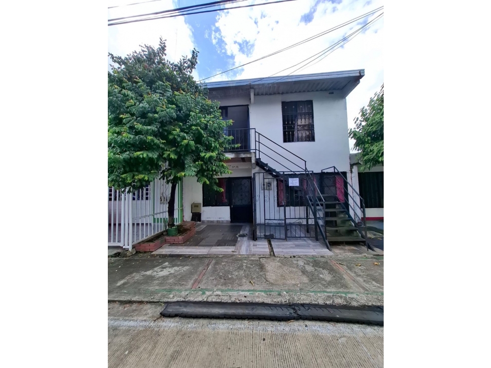 SE VENDE CASA CON DOS APARTAMENTOS INDEPENDIENTES YOPAL