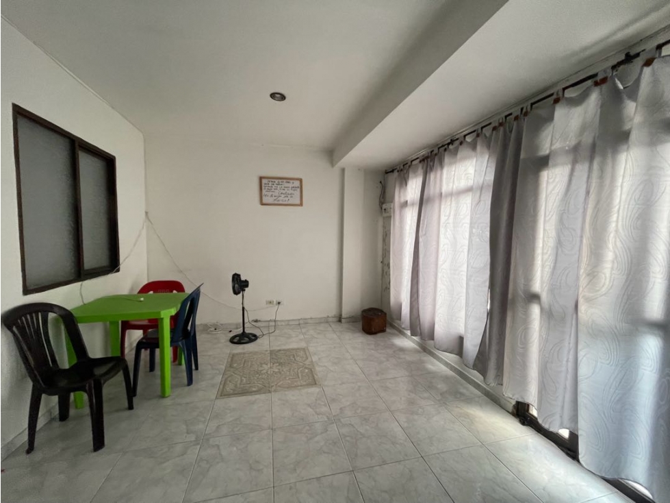 Se Vende Casa con Locales en el Barrio Ciudad Dorada Armenia — foto 3